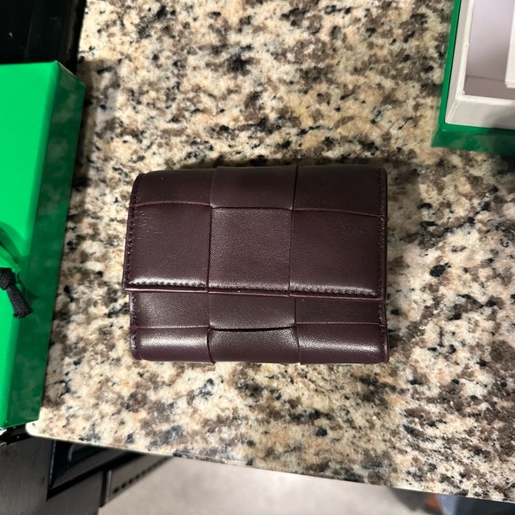 Bottega Veneta Tri-fold Cassette Wallet - Picture 5 of 7